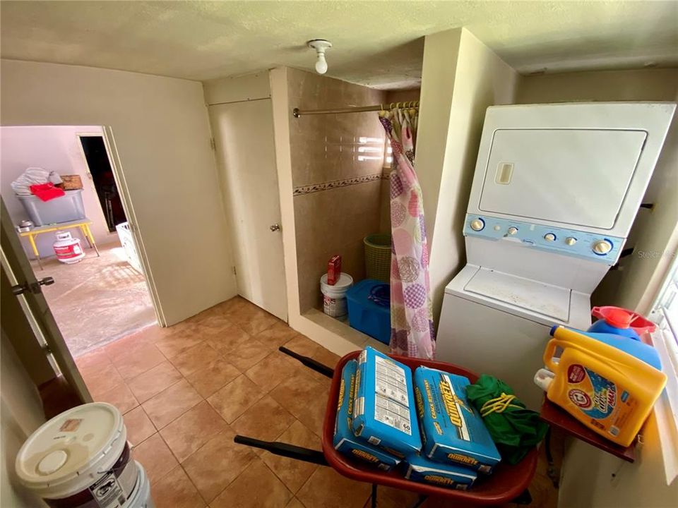 Vendido Recientemente: $126,000 (3 camas, 2 baños, 1088 Pies cuadrados)