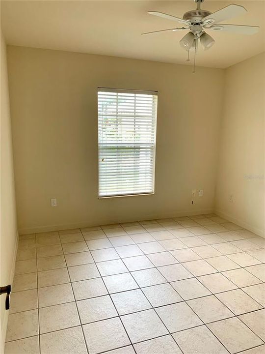 Recently Rented: $1,400 (3 beds, 2 baths, 1433 Square Feet)