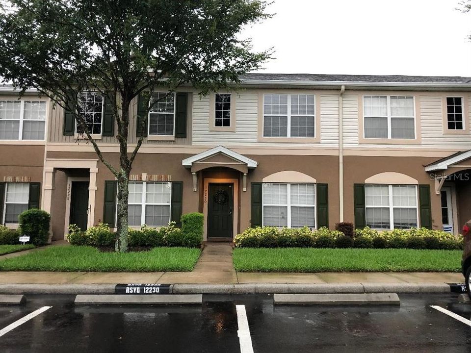 Recently Sold: $200,000 (2 beds, 2 baths, 1390 Square Feet)