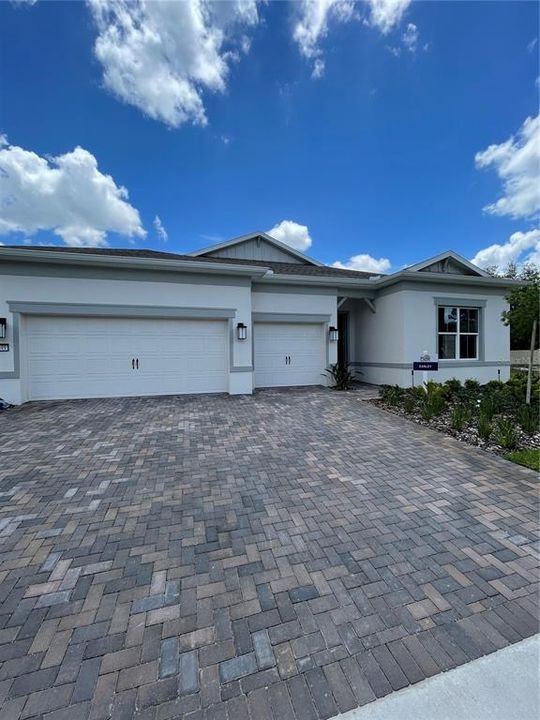Recently Sold: $755,000 (4 beds, 3 baths, 2976 Square Feet)