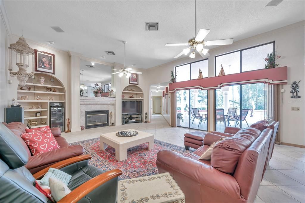 Recently Sold: $600,000 (5 beds, 3 baths, 3970 Square Feet)