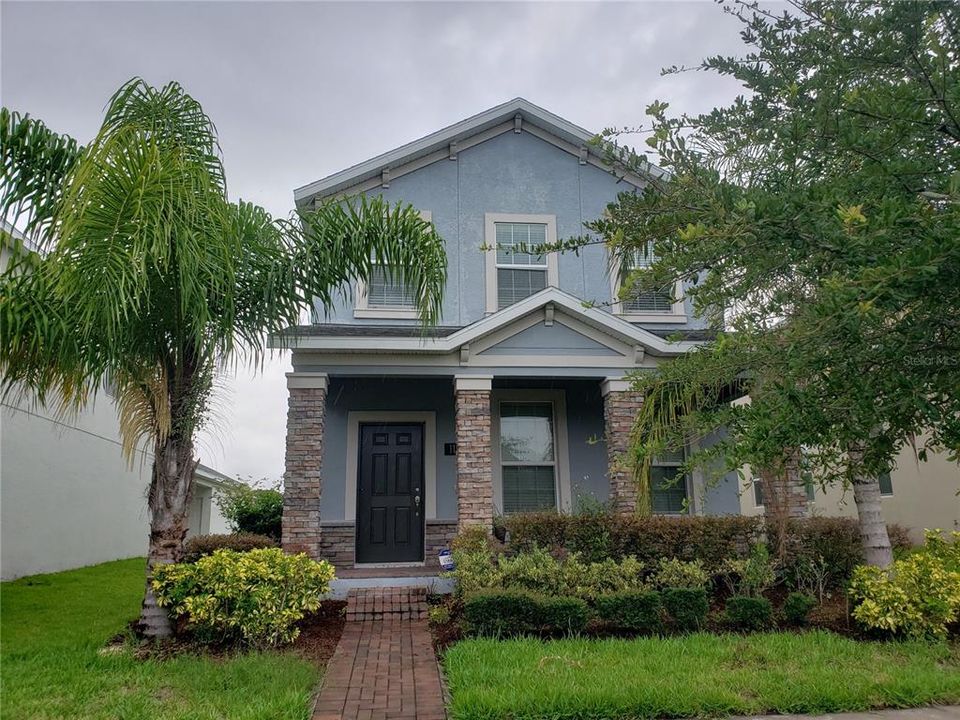 Recently Rented: $2,095 (3 beds, 2 baths, 2056 Square Feet)