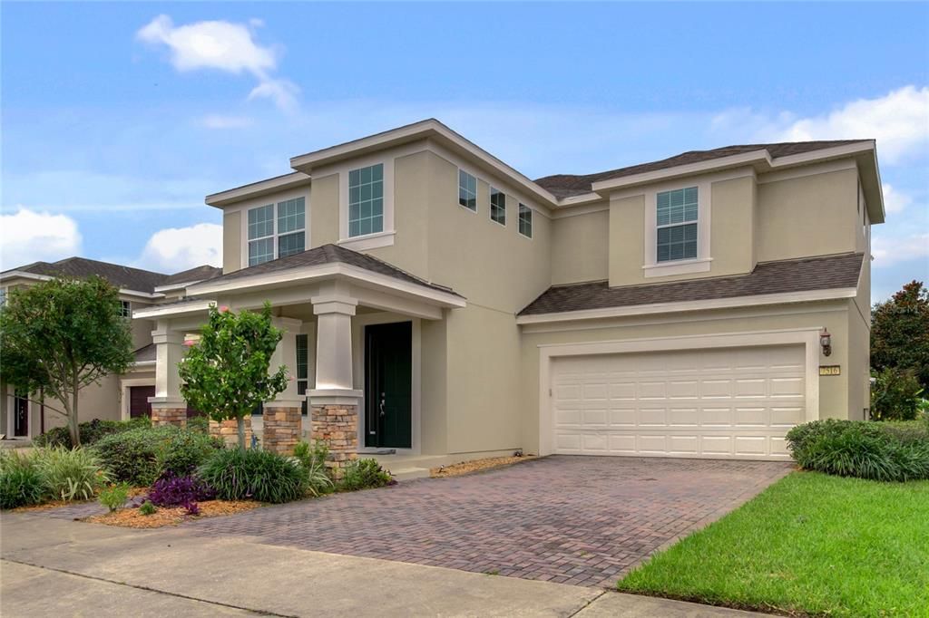 Recently Sold: $470,000 (4 beds, 3 baths, 2628 Square Feet)