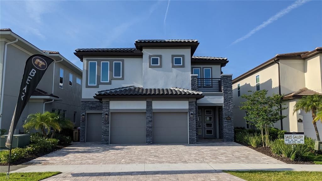 Recently Sold: $1,232,000 (6 beds, 6 baths, 4385 Square Feet)