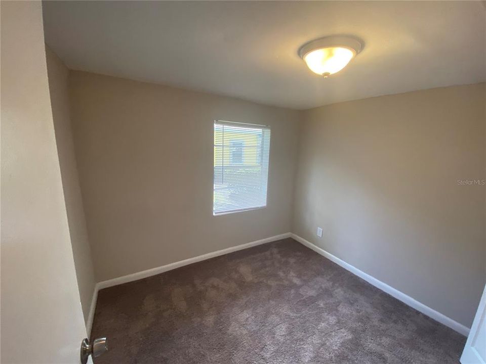 Recently Rented: $1,150 (3 beds, 1 baths, 792 Square Feet)