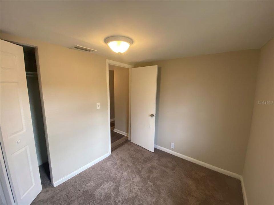 Recently Rented: $1,150 (3 beds, 1 baths, 792 Square Feet)