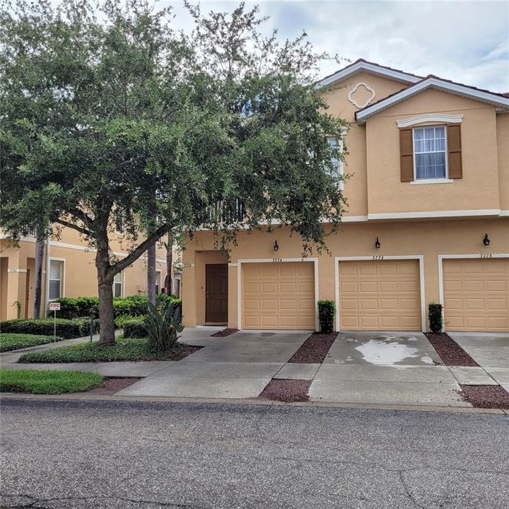Recently Sold: $200,000 (2 beds, 2 baths, 1036 Square Feet)