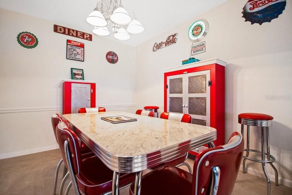 Recently Sold: $300,000 (2 beds, 2 baths, 1234 Square Feet)