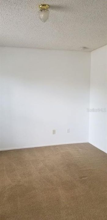 Recently Rented: $985 (1 beds, 1 baths, 862 Square Feet)