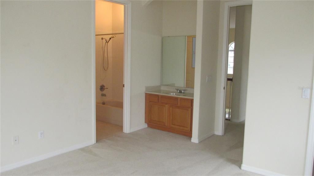 Недавно арендовано: $2,650 (4 спален, 5 ванн, 2904 Квадратных фут)