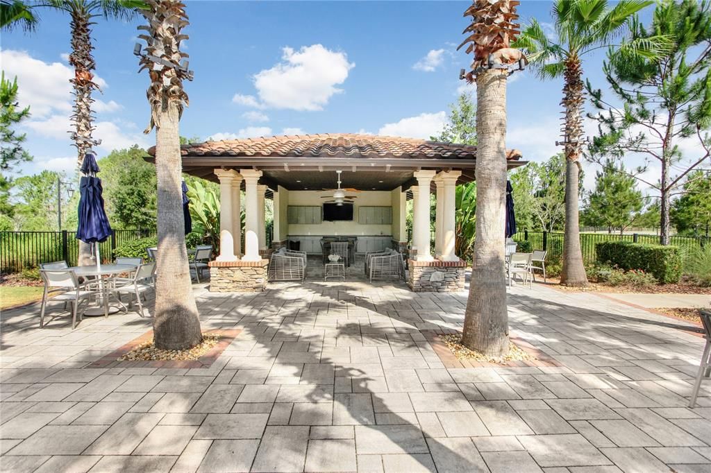Recently Sold: $950,000 (5 beds, 4 baths, 4069 Square Feet)