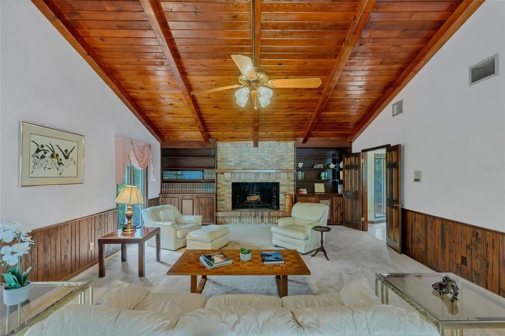 Recently Sold: $1,499,000 (5 beds, 5 baths, 5951 Square Feet)