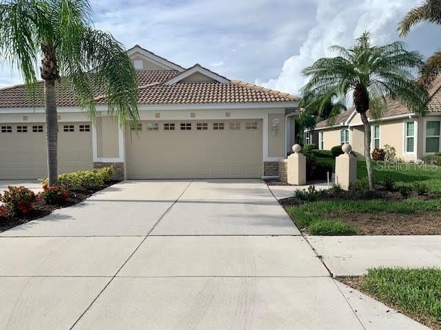 Recently Sold: $310,000 (2 beds, 2 baths, 1488 Square Feet)