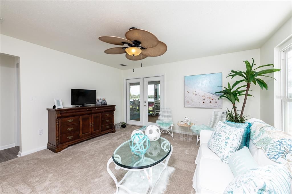Recently Sold: $475,000 (3 beds, 2 baths, 2624 Square Feet)