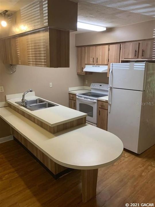 Recently Rented: $795 (1 beds, 1 baths, 750 Square Feet)