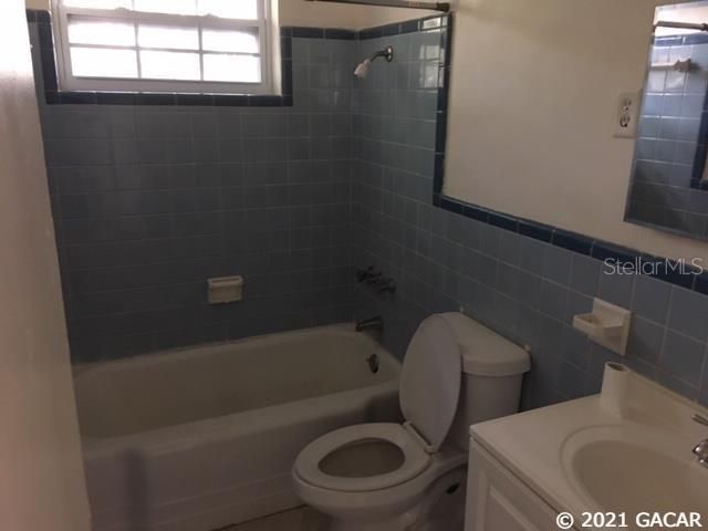 Recently Rented: $1,195 (3 beds, 2 baths, 1200 Square Feet)