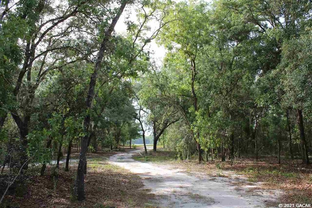 Vendido Recientemente: $115,000 (1.07 acres)