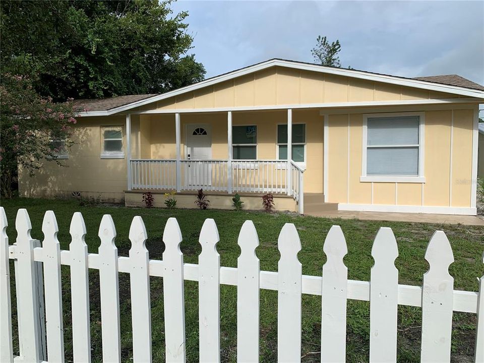 Vendido Recientemente: $199,900 (3 camas, 2 baños, 1250 Pies cuadrados)