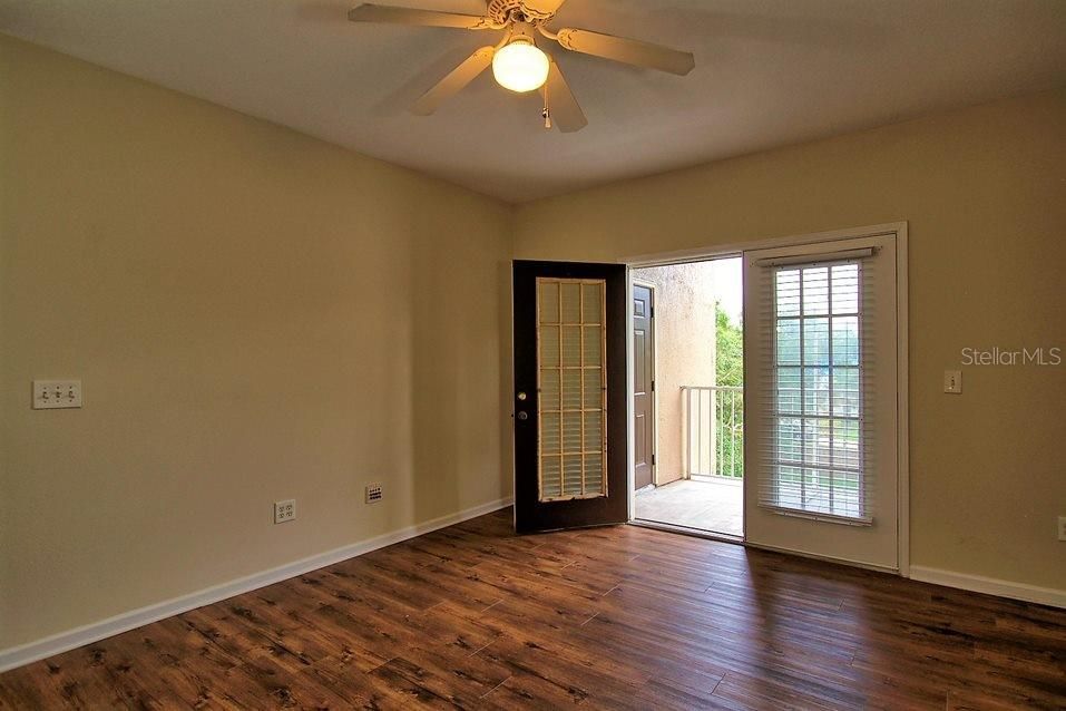 Recently Rented: $1,475 (2 beds, 2 baths, 1041 Square Feet)