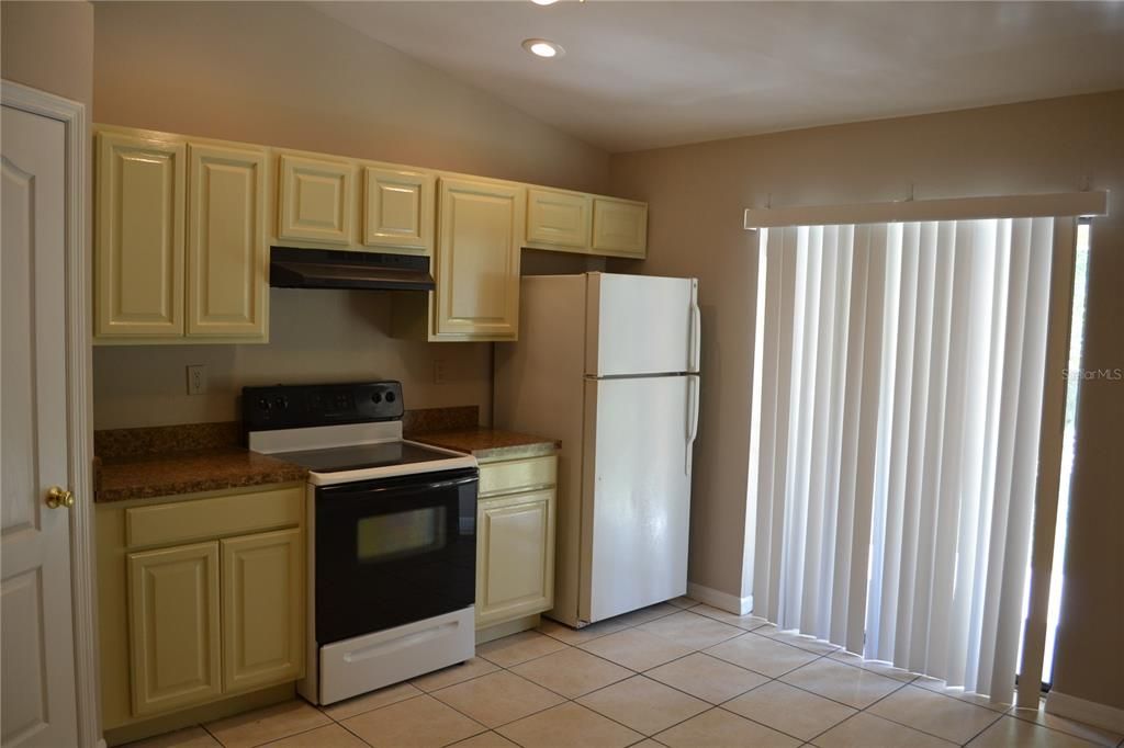 Recently Rented: $1,495 (3 beds, 2 baths, 1227 Square Feet)