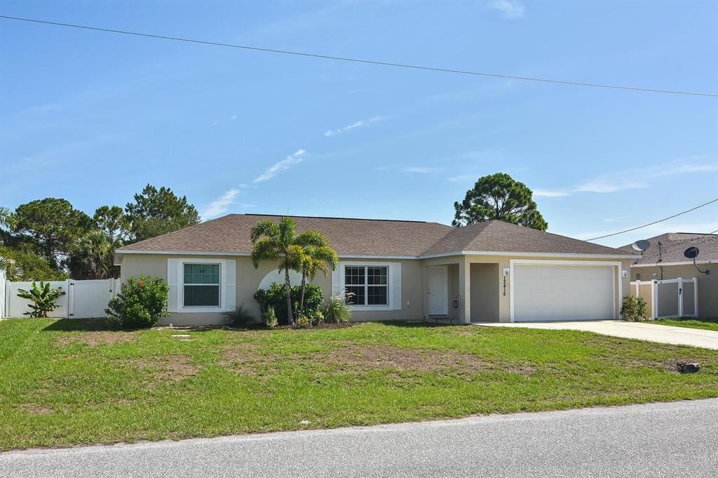 Recently Sold: $290,000 (3 beds, 2 baths, 1608 Square Feet)
