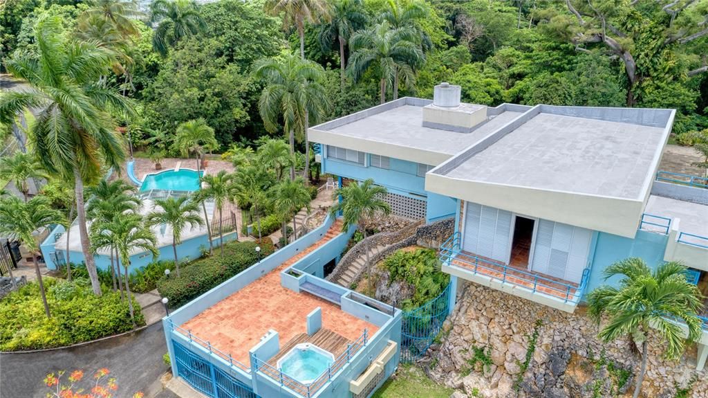 Vendido Recientemente: $2,400,000 (4 camas, 6 baños, 0 Pies cuadrados)