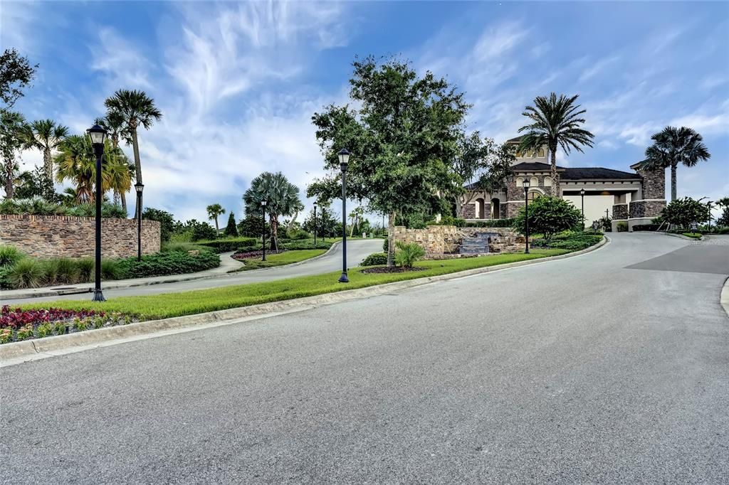 Recently Sold: $899,000 (4 beds, 4 baths, 3970 Square Feet)