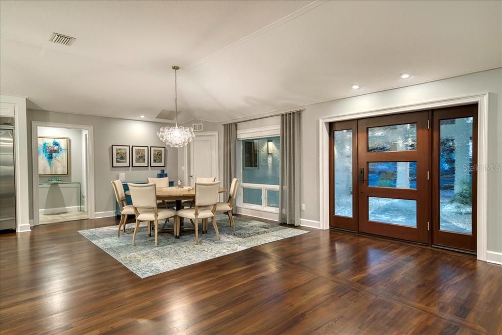 Recently Sold: $1,850,000 (3 beds, 3 baths, 2882 Square Feet)