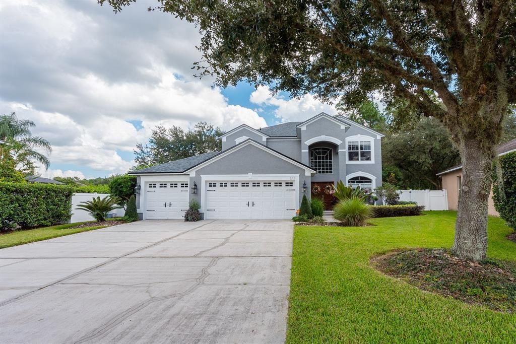Recently Sold: $460,000 (4 beds, 3 baths, 2502 Square Feet)