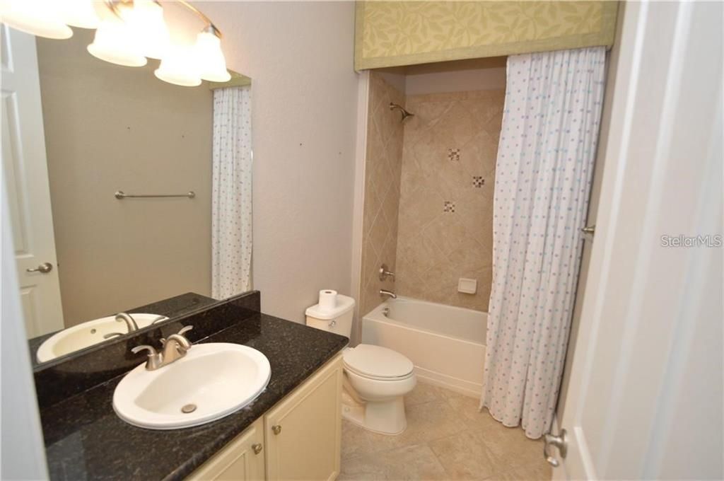 Недавно арендовано: $9,000 (5 спален, 5 ванн, 5667 Квадратных фут)