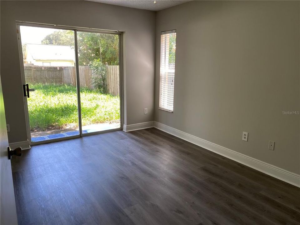 Recently Rented: $1,800 (3 beds, 2 baths, 1092 Square Feet)