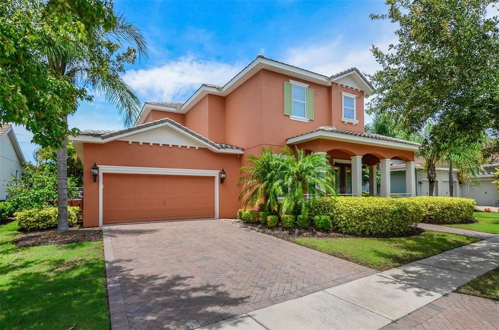 Recently Sold: $1,250,000 (5 beds, 5 baths, 4175 Square Feet)