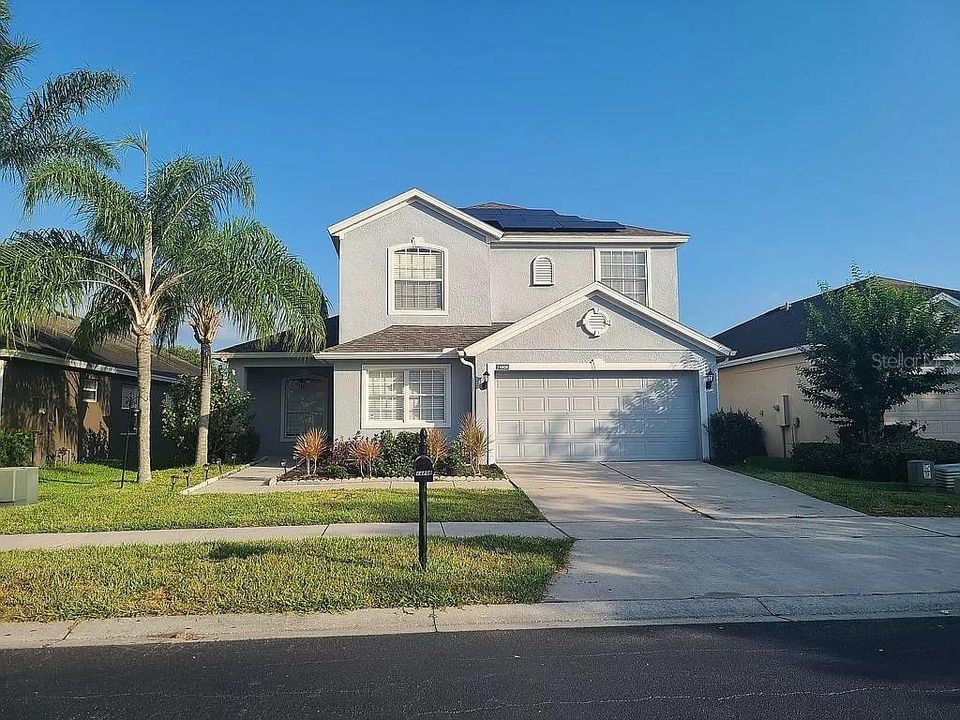 Recently Sold: $445,000 (4 beds, 2 baths, 2659 Square Feet)
