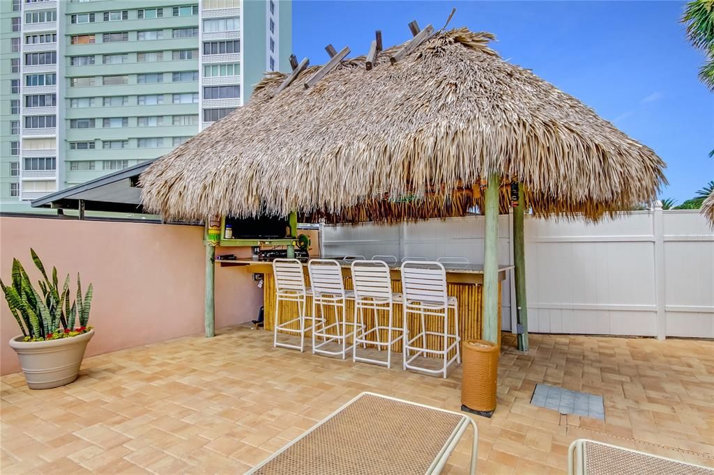 Recently Sold: $415,000 (2 beds, 2 baths, 966 Square Feet)