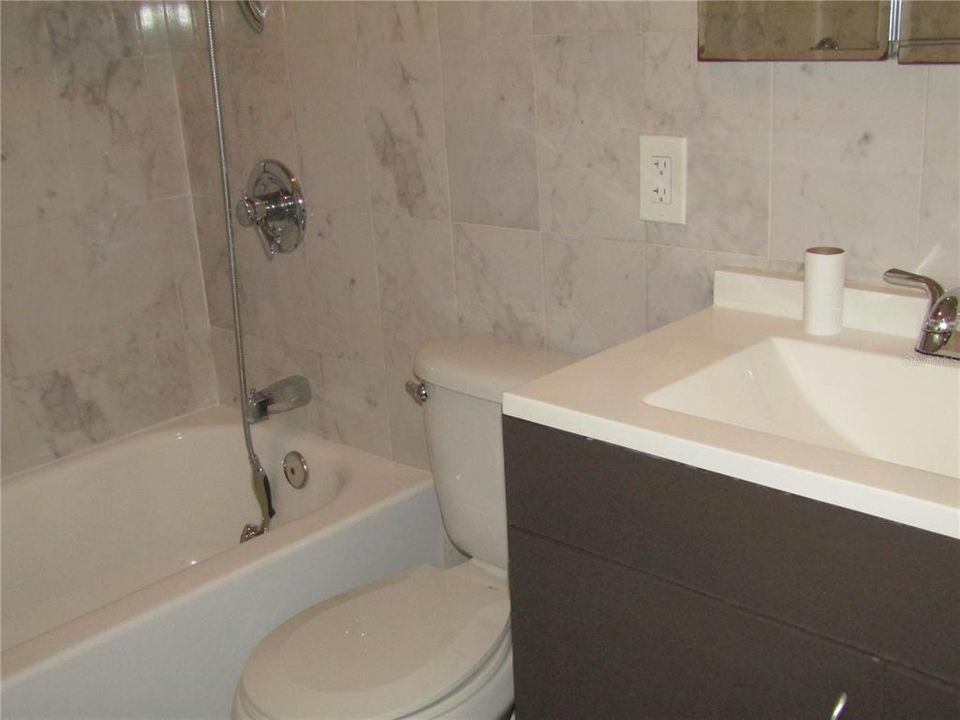 Недавно арендовано: $1,200 (2 спален, 1 ванн, 828 Квадратных фут)