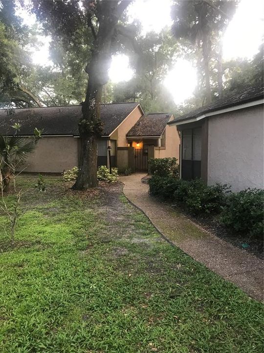 Recently Sold: $157,800 (2 beds, 2 baths, 1146 Square Feet)