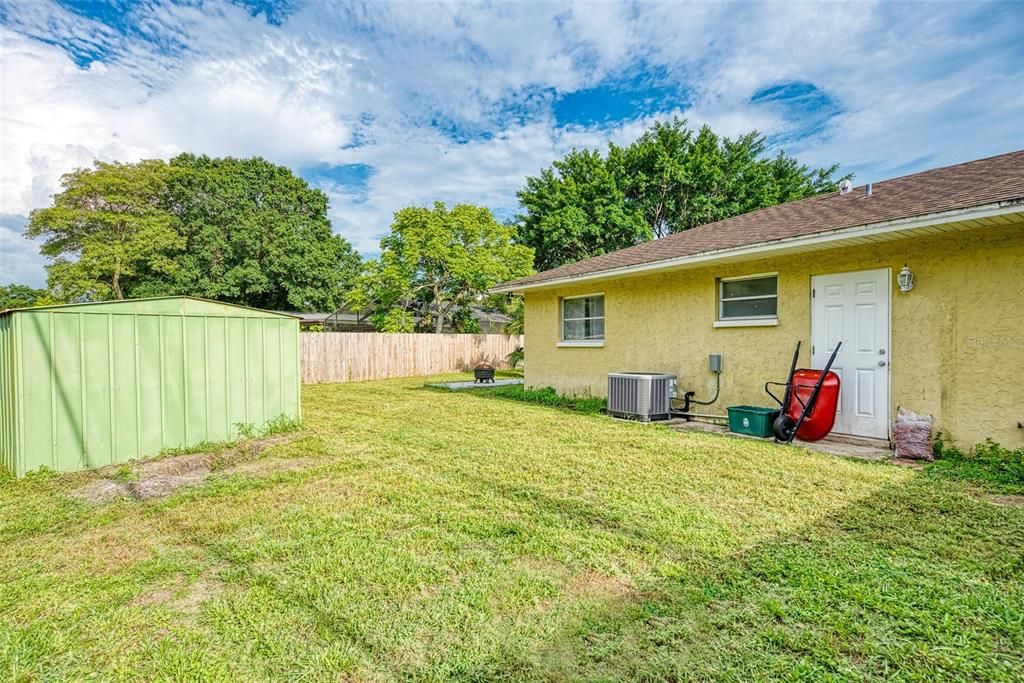 Recently Sold: $330,000 (2 beds, 2 baths, 1269 Square Feet)