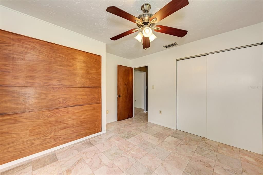 Recently Sold: $330,000 (2 beds, 2 baths, 1269 Square Feet)