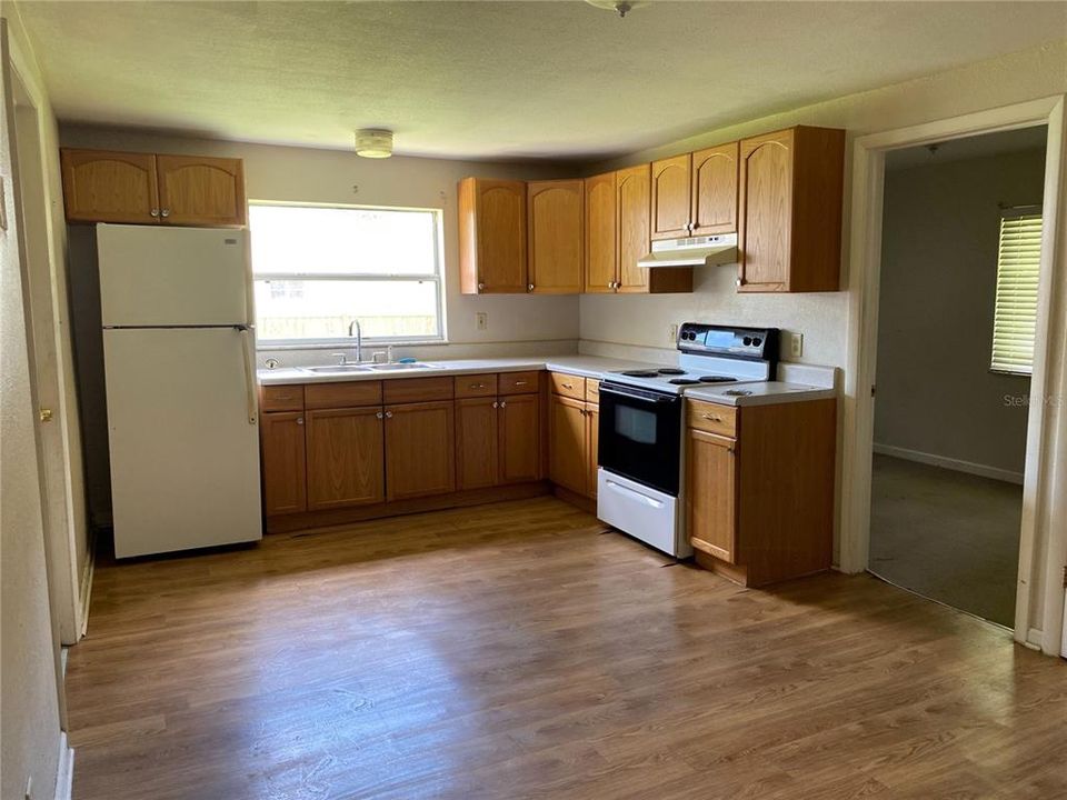 Recently Sold: $99,999 (3 beds, 1 baths, 1092 Square Feet)