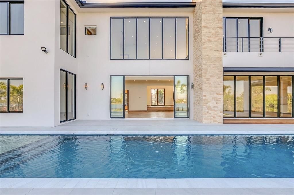 Recently Sold: $2,900,000 (6 beds, 6 baths, 6248 Square Feet)