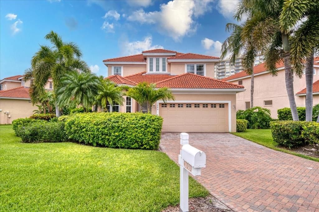 Recently Sold: $1,350,000 (4 beds, 3 baths, 2916 Square Feet)