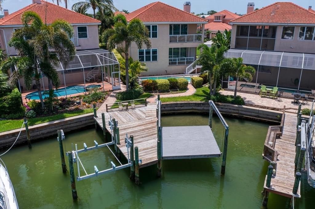 Recently Sold: $1,350,000 (4 beds, 3 baths, 2916 Square Feet)