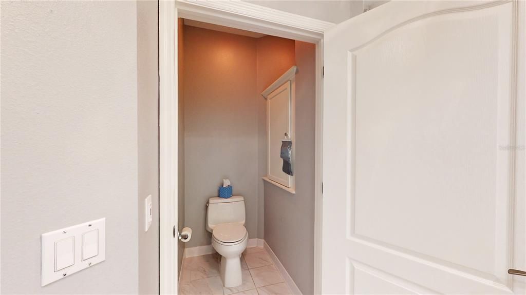 最近售出: $450,000 (3 贝兹, 2 浴室, 1668 平方英尺)