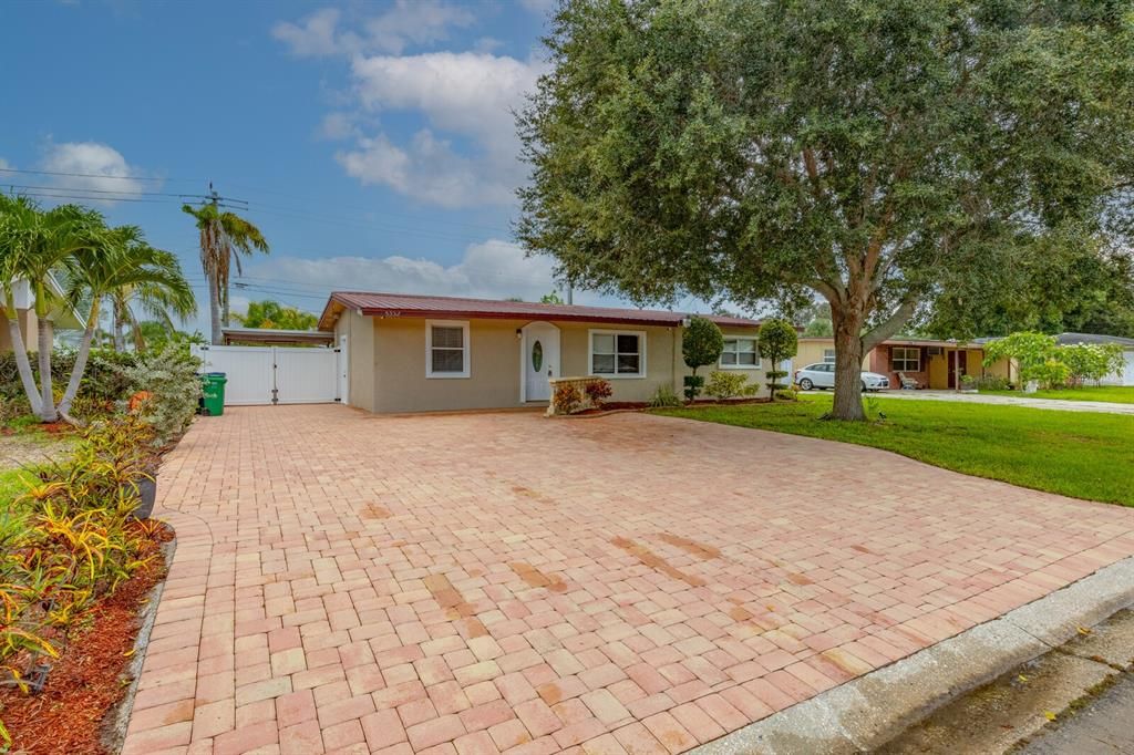Recently Sold: $245,000 (2 beds, 1 baths, 960 Square Feet)