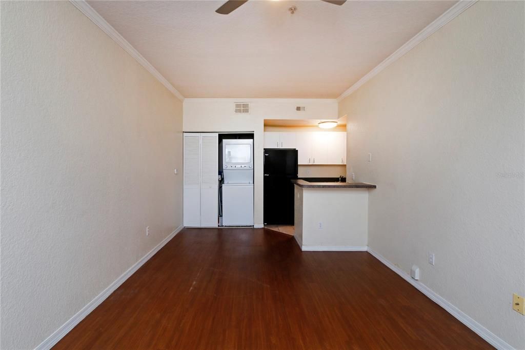 Recently Rented: $975 (1 beds, 1 baths, 499 Square Feet)