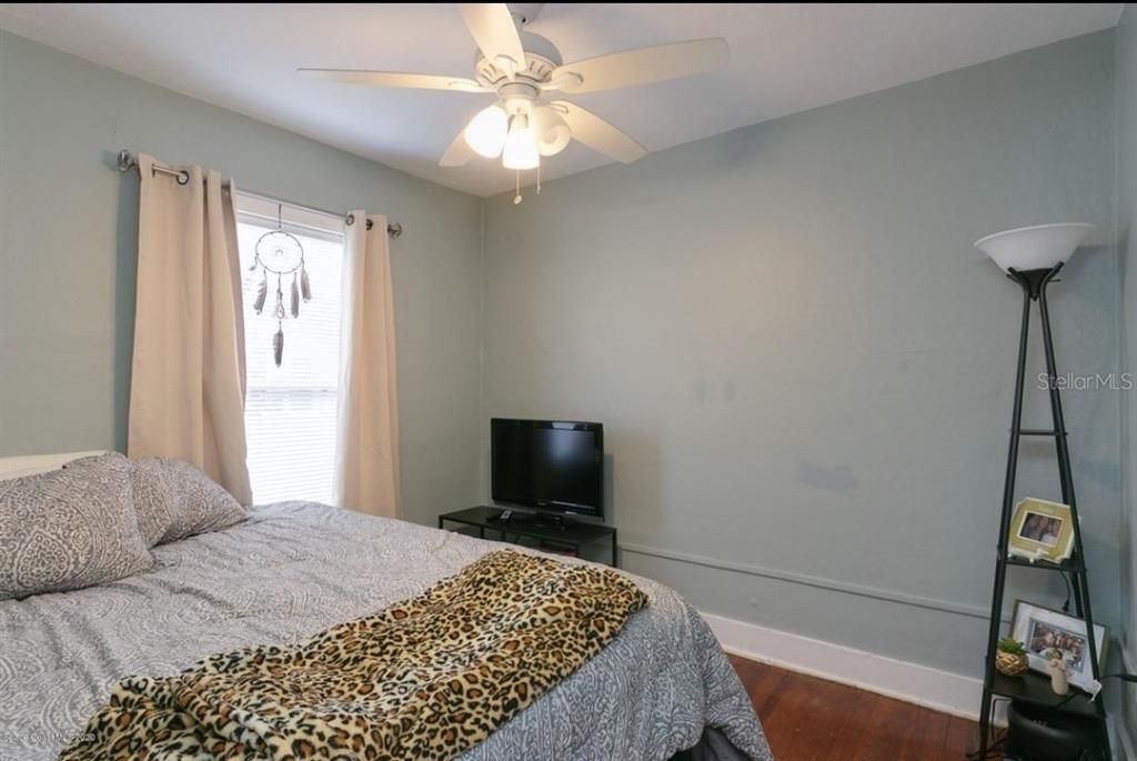 Recently Rented: $1,500 (2 beds, 1 baths, 1000 Square Feet)