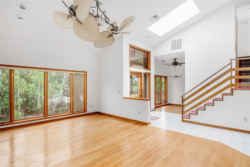 Recently Sold: $1,725,000 (3 beds, 4 baths, 2778 Square Feet)