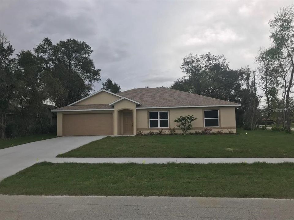 Recently Sold: $325,000 (3 beds, 2 baths, 1657 Square Feet)
