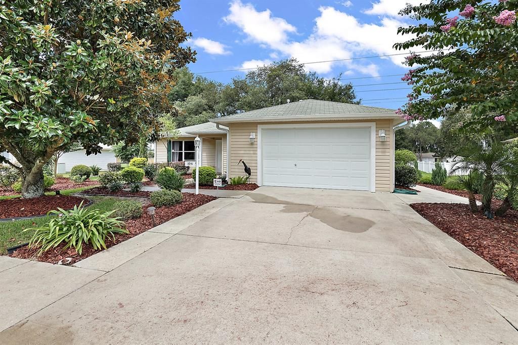 Recently Sold: $259,900 (3 beds, 2 baths, 1246 Square Feet)