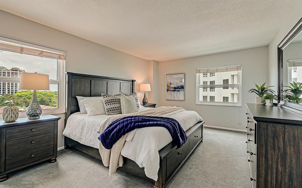 Recently Sold: $595,000 (2 beds, 2 baths, 1705 Square Feet)